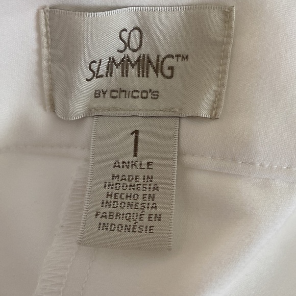Chico’s So Slimming white ankle pants size 1 - Picture 5 of 6